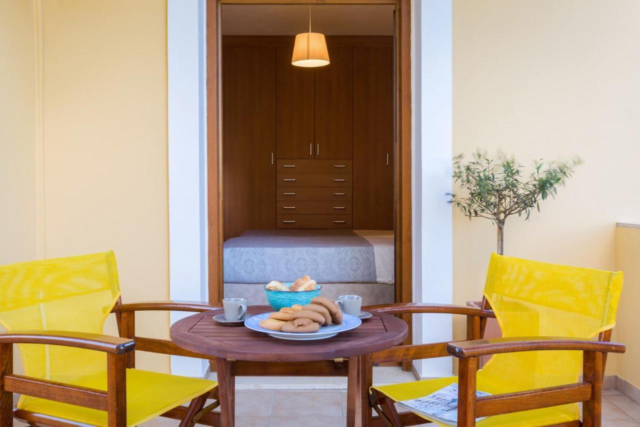 Kastanéa Louisa'S Summer House מראה חיצוני תמונה