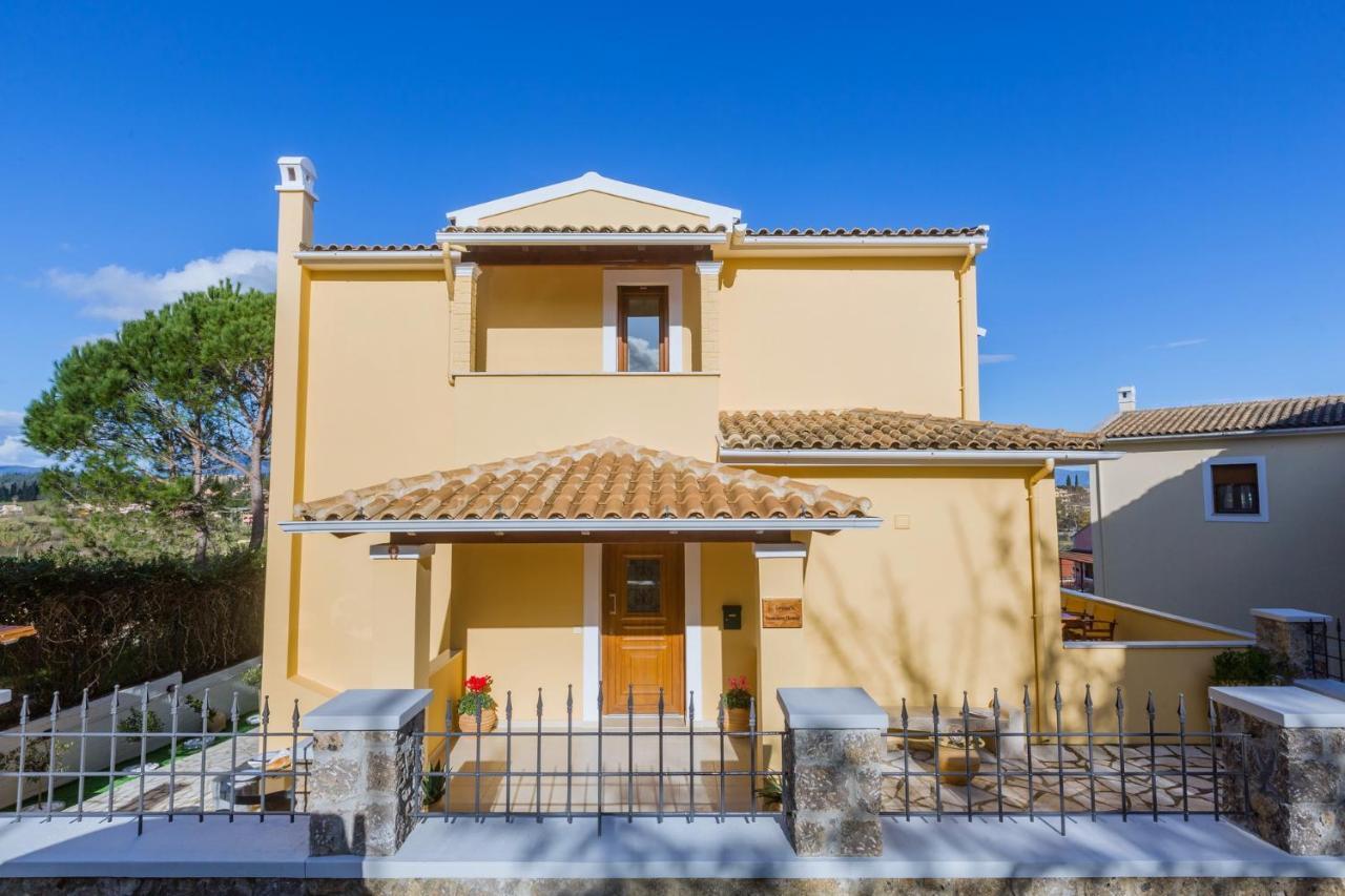 Kastanéa Louisa'S Summer House מראה חיצוני תמונה